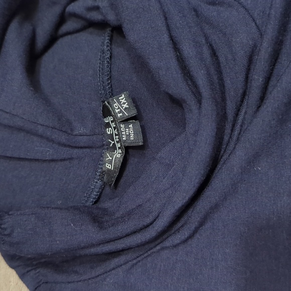Bylyse midnight blue turtle neck top XXL - Picture 5 of 5